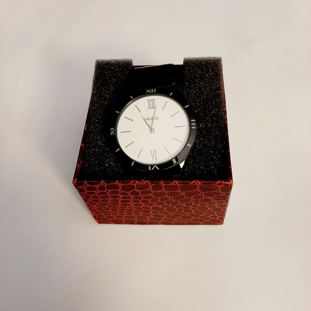 Mens watch